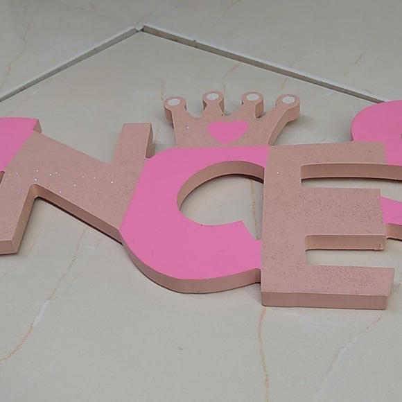 🔴 Pink Glittery Princess Wooden Wall Art - Picture 2 of 6